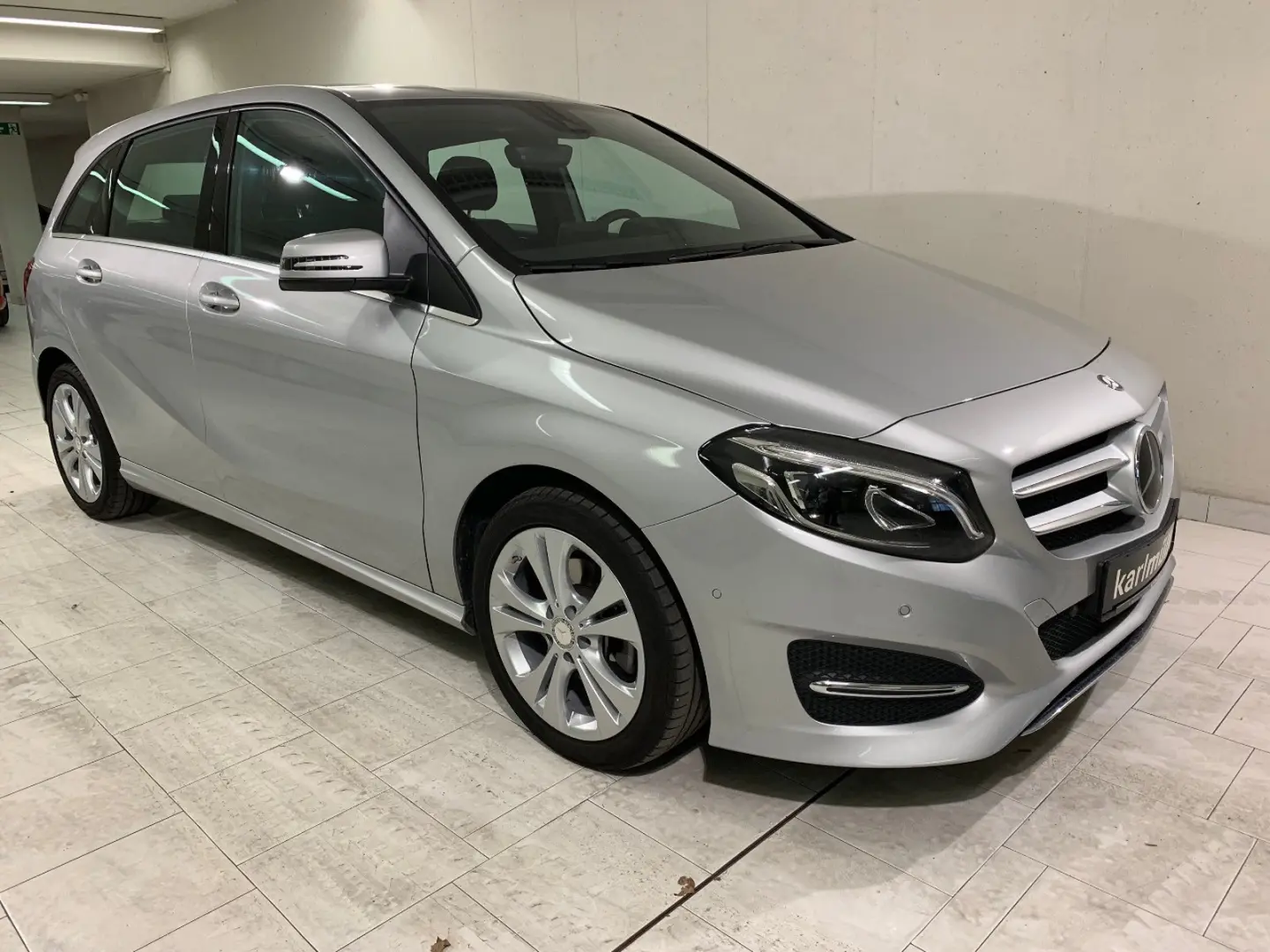 Mercedes-Benz  B 200 BlueEFFICIENCY Sport 7G-DCT 5