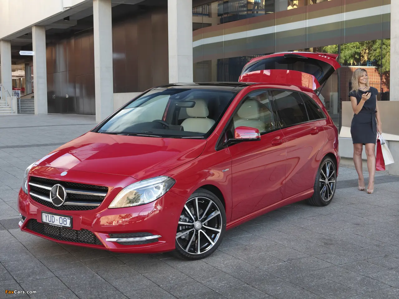 Mercedes-Benz  B 200 BlueEFFICIENCY Sport 3