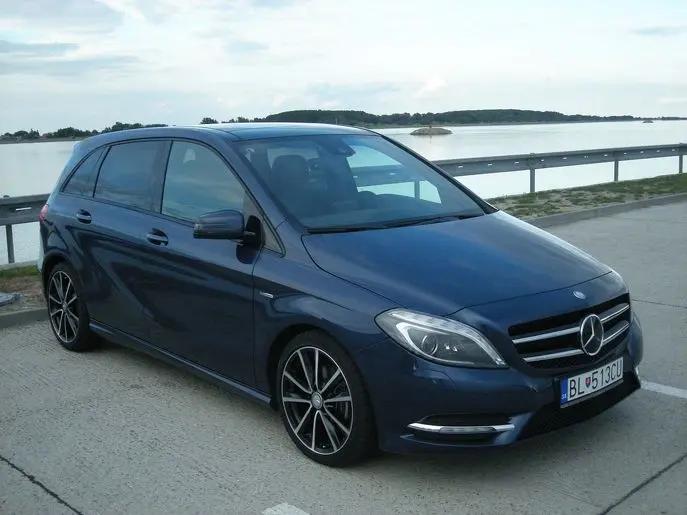 Mercedes-Benz  B 200 CDI BlueEFFICIENCY 6