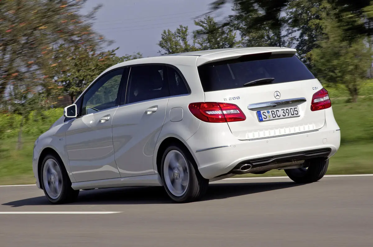 Mercedes-Benz  B 200 CDI BlueEFFICIENCY Elite 7G-DCT 6
