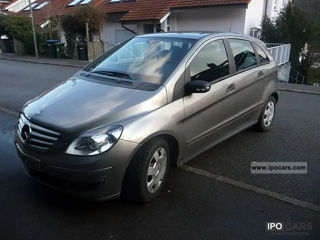 Mercedes-Benz  B 200 Prestige 4