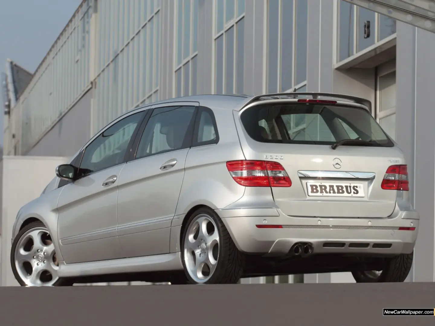 Mercedes-Benz  B 200 Turbo CVT 2