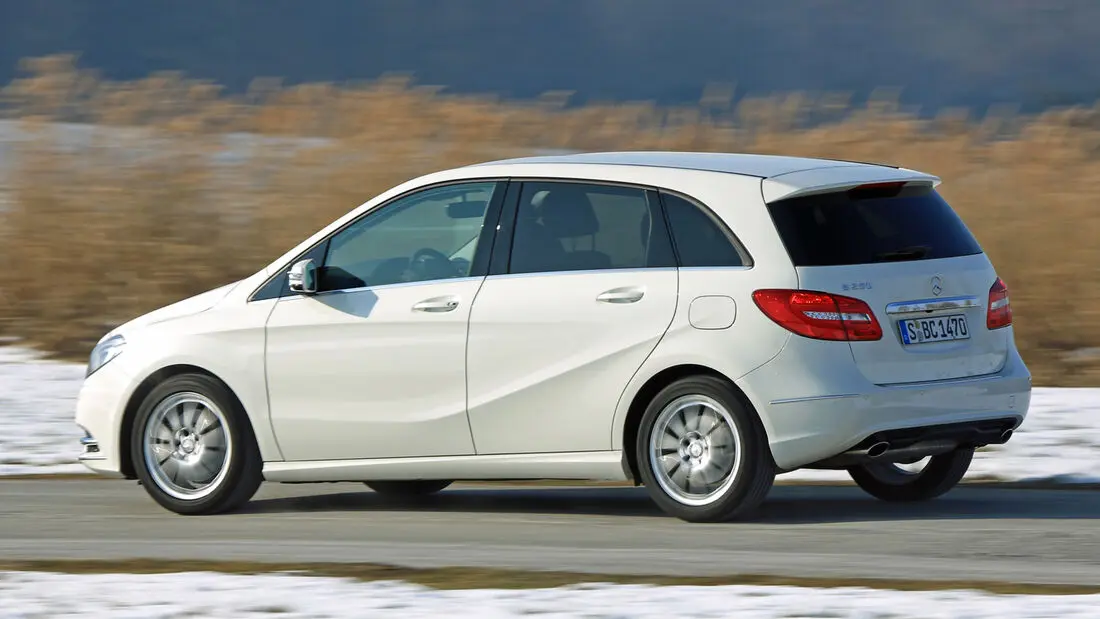 Mercedes-Benz  B 250 BlueEFFICIENCY Sport 7G-DCT 4