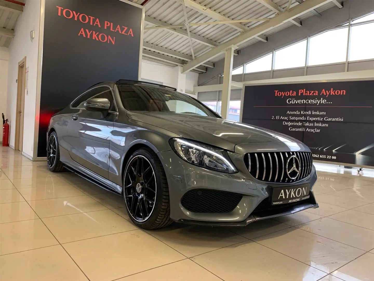 Mercedes-Benz  C 180 AMG 7G-Tronic 1