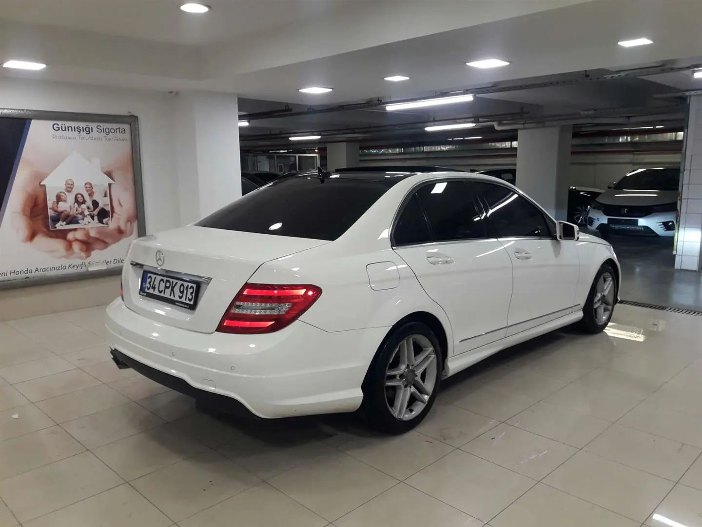 Mercedes-Benz  C 180 AMG 7G-Tronic 7