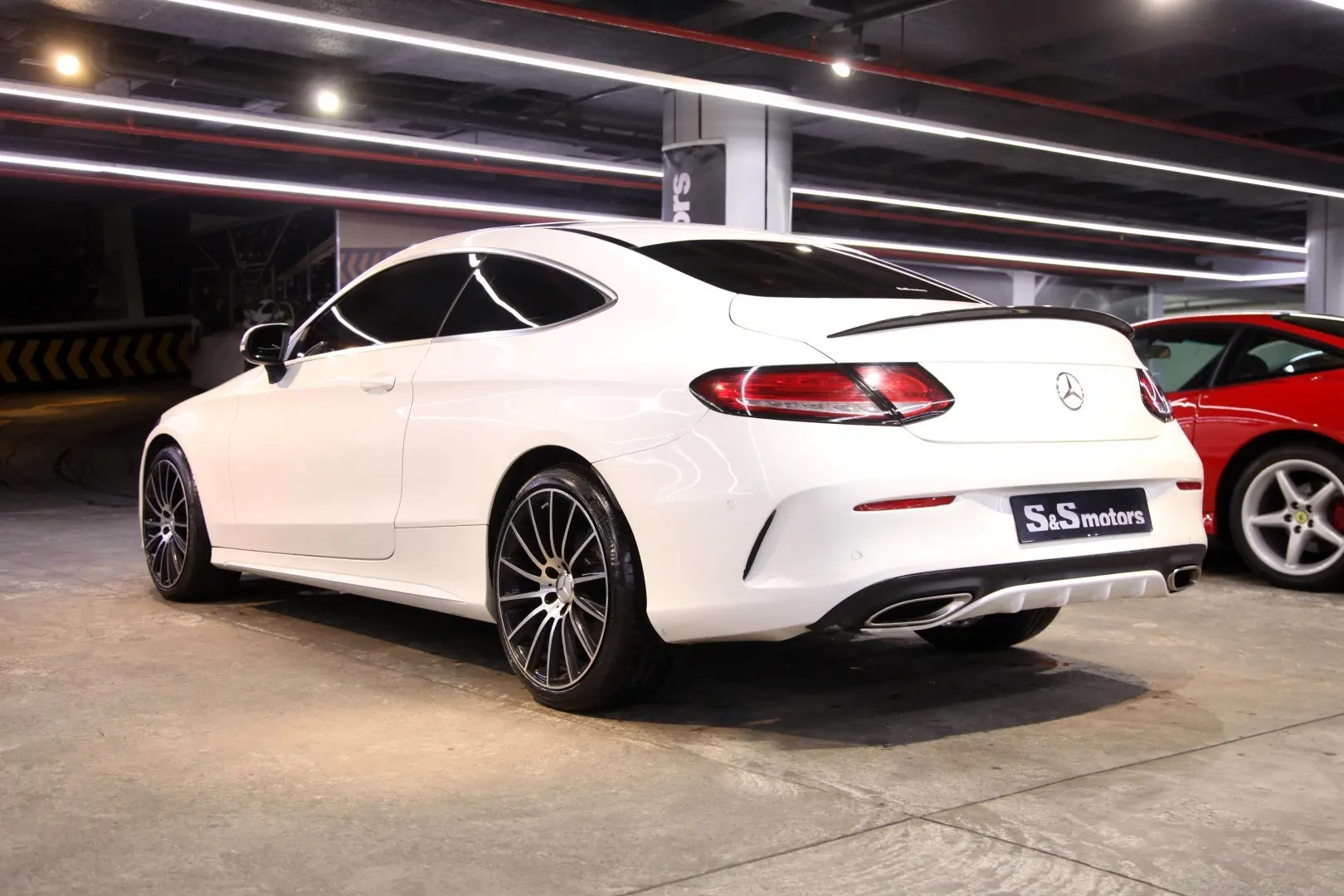 Mercedes-Benz  C 180 BlueEFFICIENCY AMG Plus 7G-Tronic 2