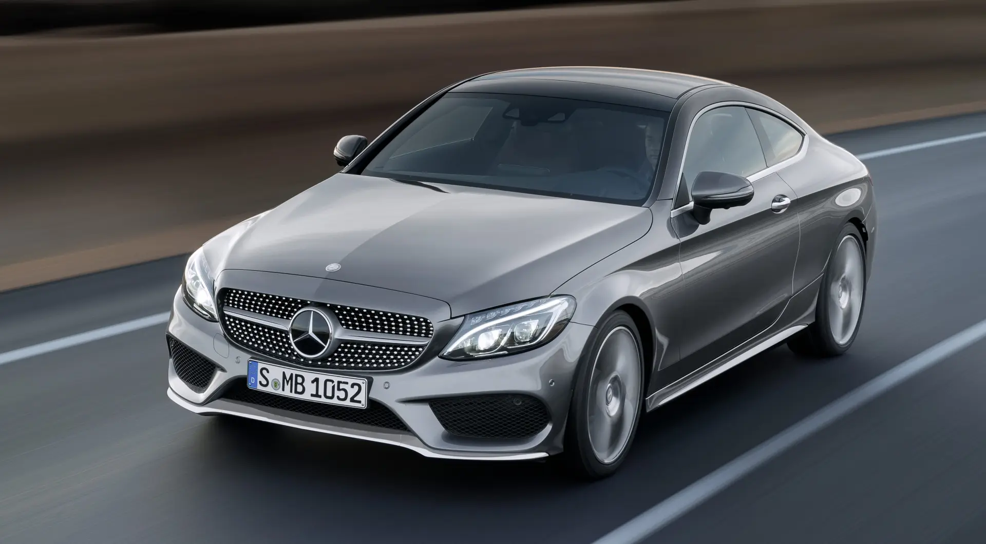 Mercedes-Benz  C 180 AMG 7G-Tronic 5