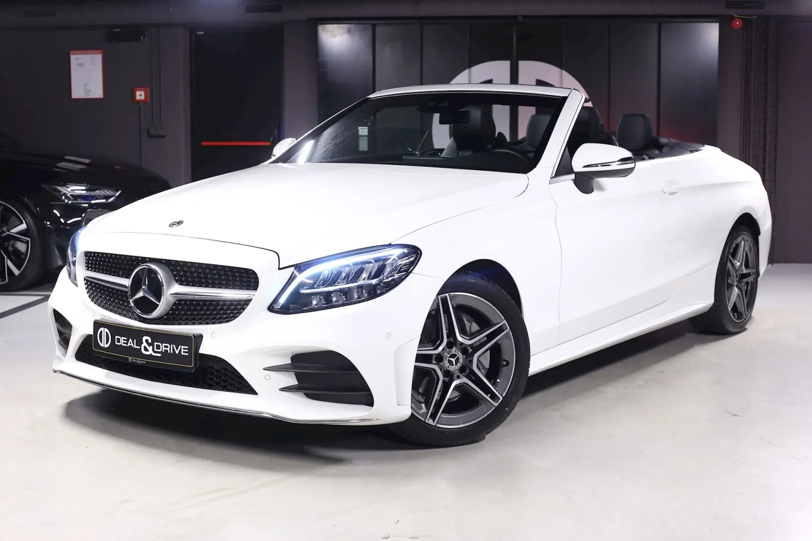 Mercedes-Benz  C 180 AMG 9G-Tronic 4
