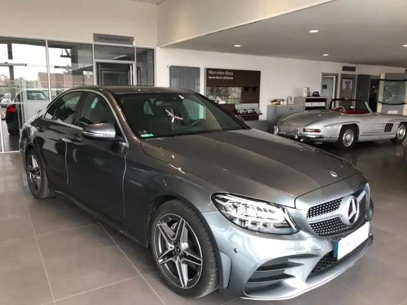Mercedes-Benz  C 180 AMG 9G-Tronic 3