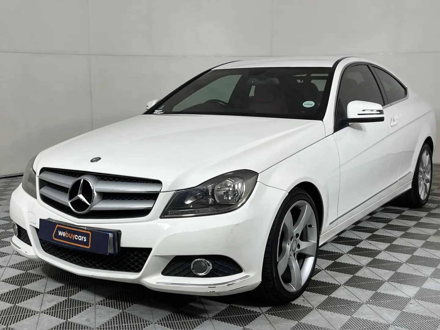 Mercedes-Benz  C 180 BlueEFFICIENCY AMG 7G-Tronic 3
