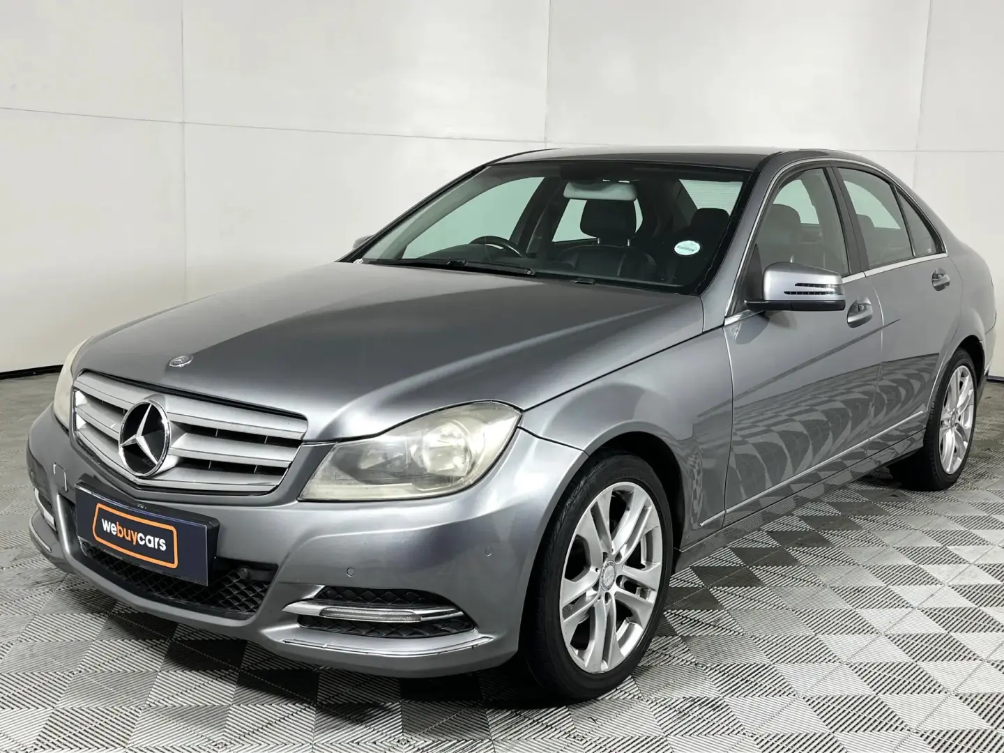 Mercedes-Benz  C 180 BlueEFFICIENCY Avantgarde 7G-Tronic 4