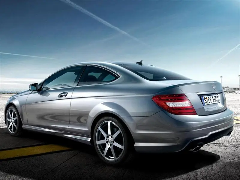 Mercedes-Benz  C 180 BlueEFFICIENCY AMG Plus 7G-Tronic 5
