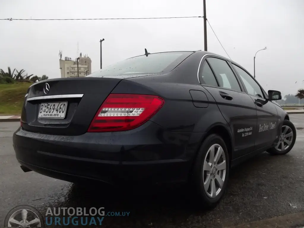 Mercedes-Benz  C 180 BlueEFFICIENCY Selection Plus 7G-Tronic 6