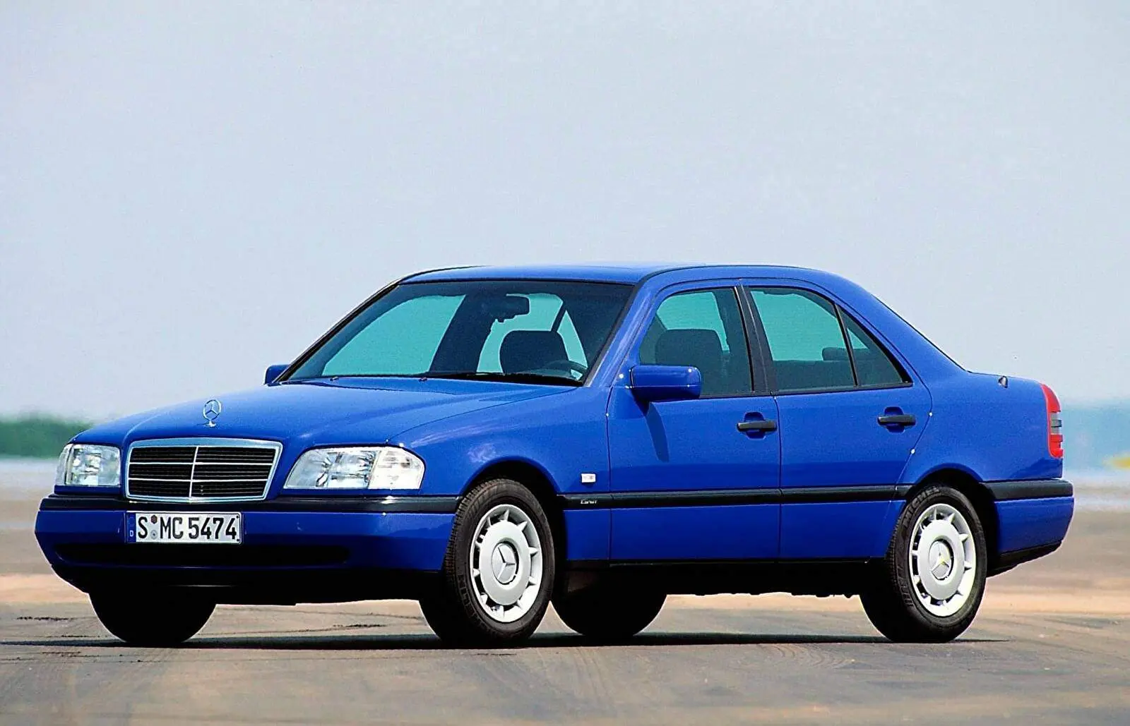 Mercedes-Benz  C 180 Sport 6