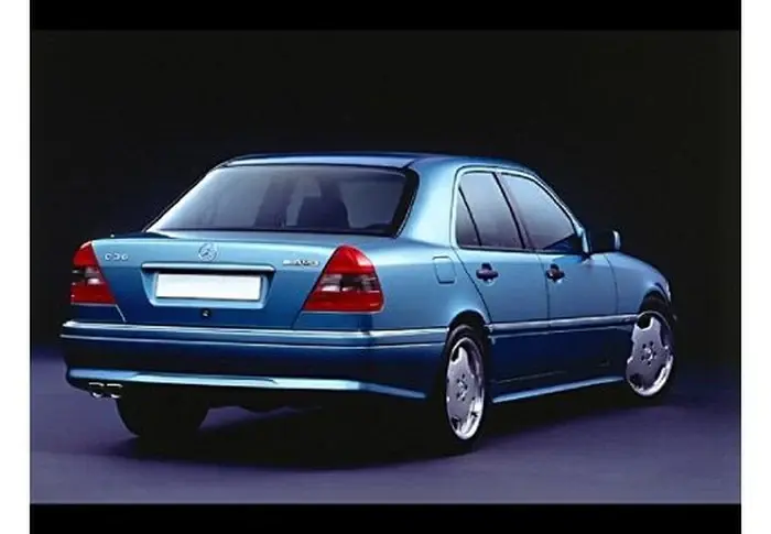 Mercedes-Benz  C 180 Elegance 1