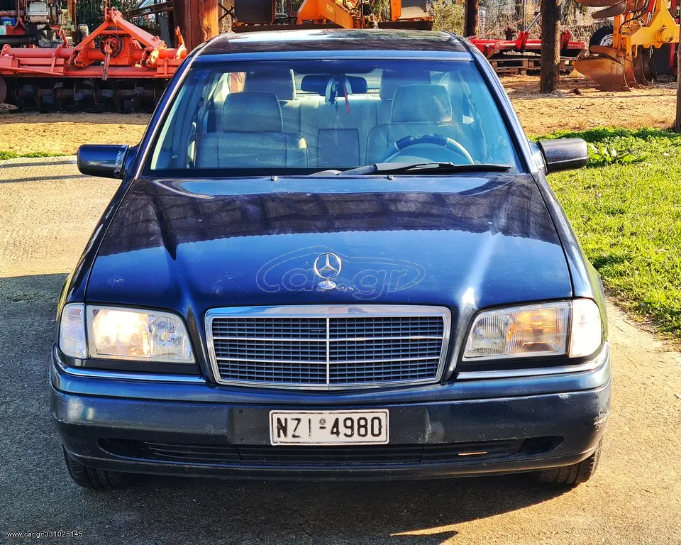 Mercedes-Benz  C 180 Elegance 3