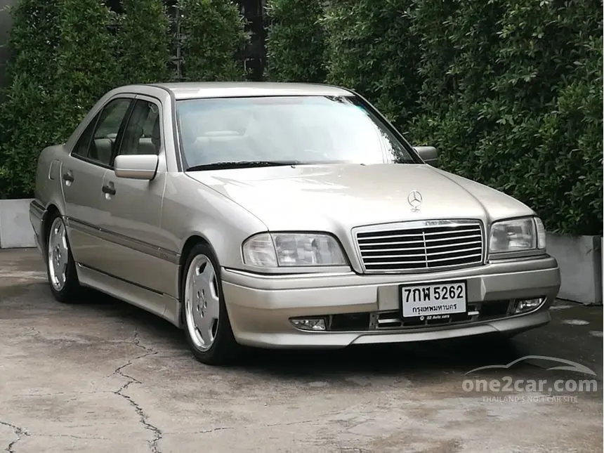 Mercedes-Benz  C 180 Esprit 2