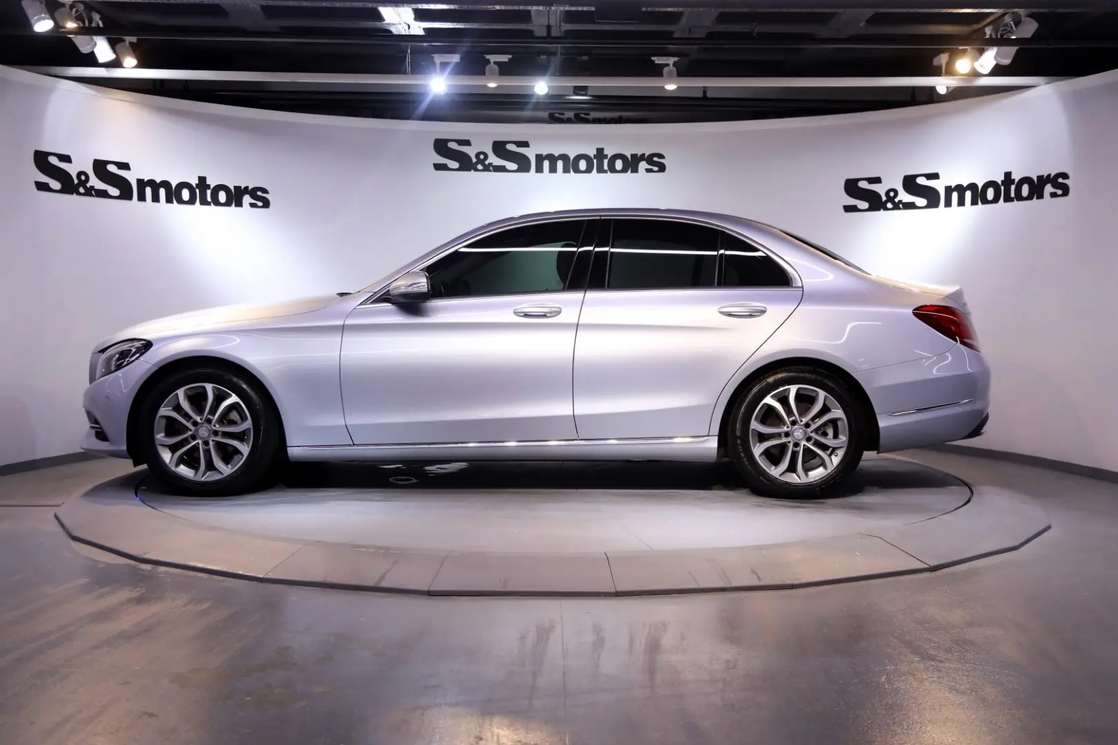 Mercedes-Benz  C 180 Fascination 7G-Tronic 2