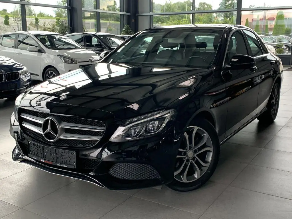 Mercedes-Benz  C 180 AMG 9G-Tronic 5