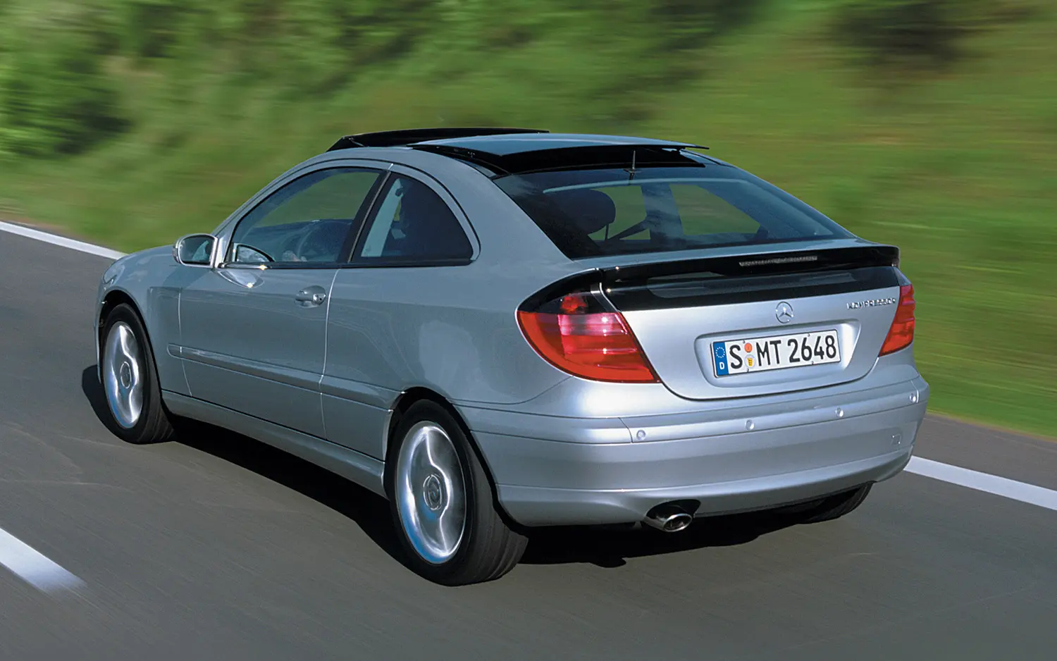 Mercedes-Benz  E 200 Kompressor Classic 4