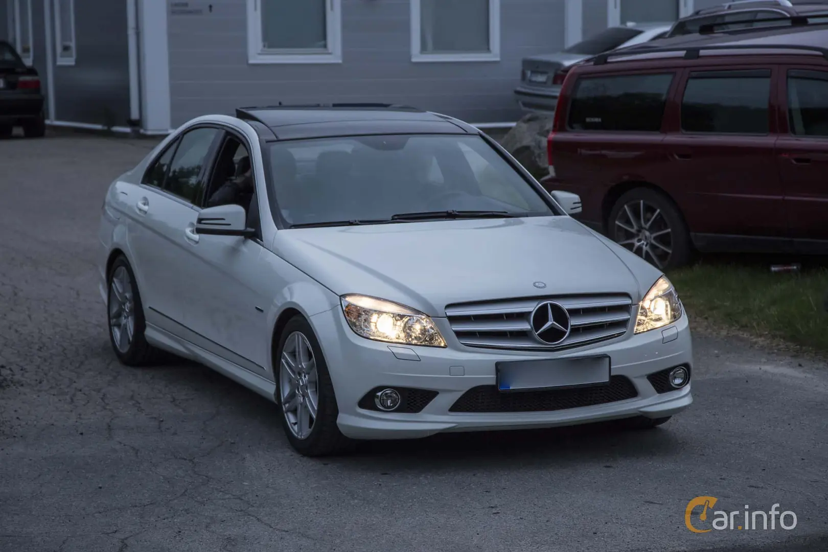 Mercedes-Benz  C 180 Kompressor BlueEFFICIENCY Fascination 2