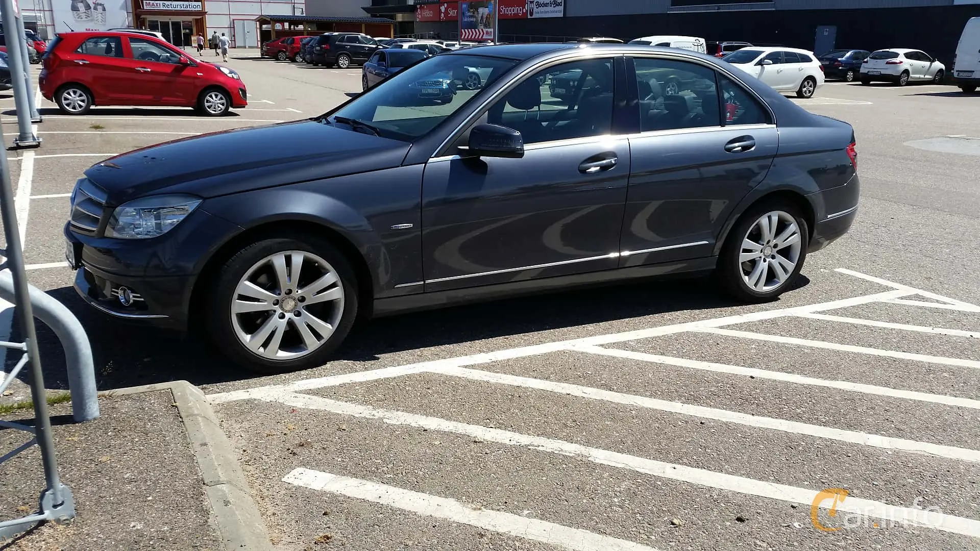 Mercedes-Benz  C 180 Kompressor BlueEFFICIENCY Fascination 2
