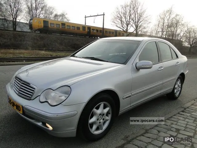 Mercedes-Benz  C 180 Kompressor Elegance 0