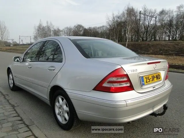 Mercedes-Benz  C 180 Kompressor Elegance 1
