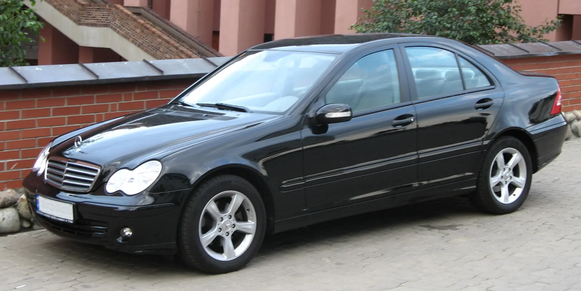 Mercedes-Benz  C Estate 180 T Kompressor 1
