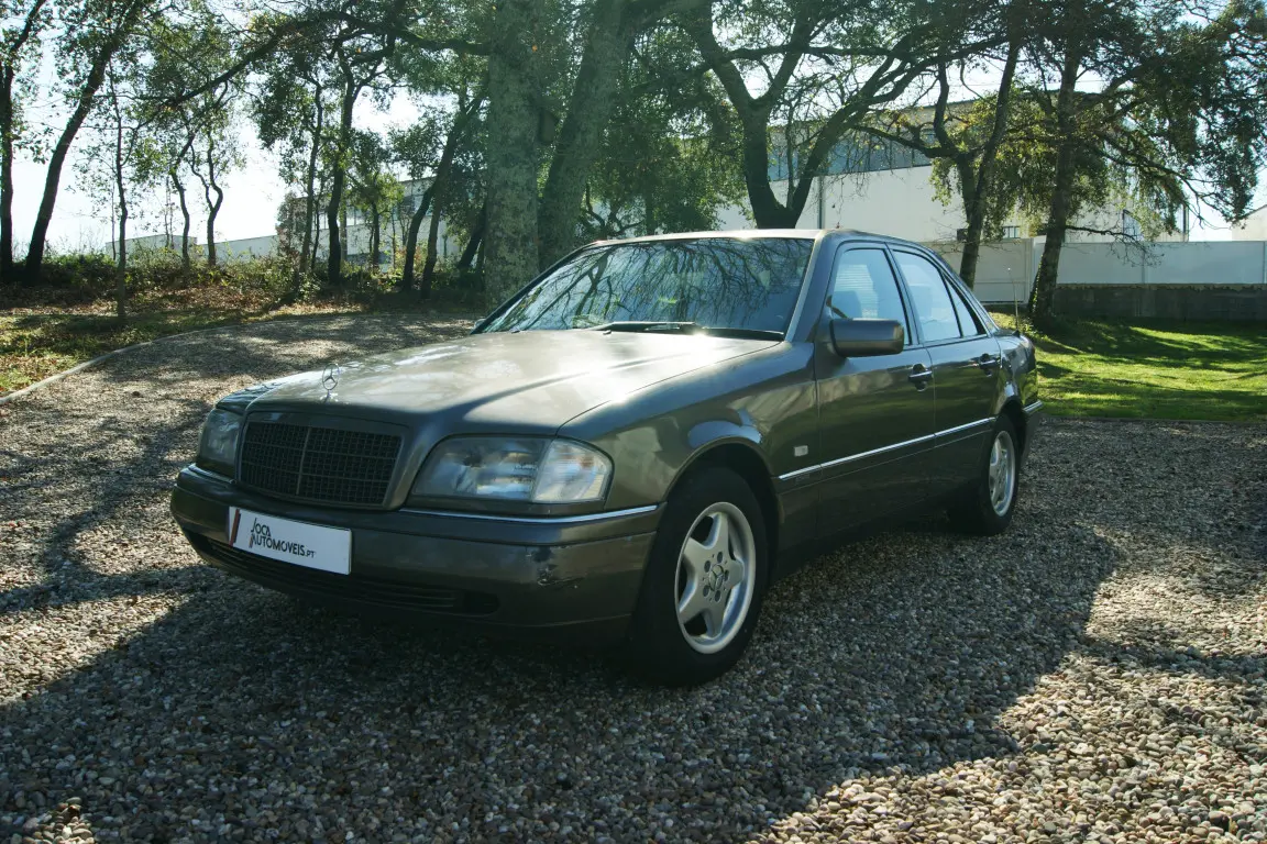Mercedes-Benz  C 180 Sport 4