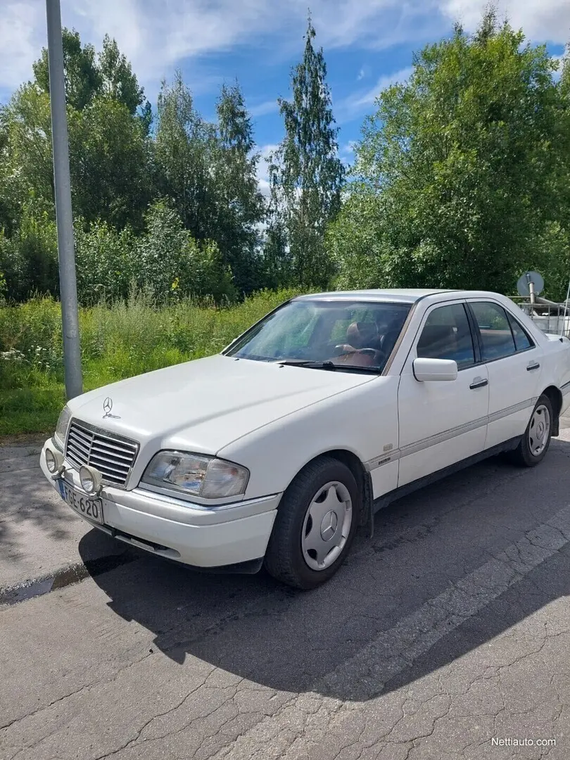 Mercedes-Benz  C 180 Sport 4