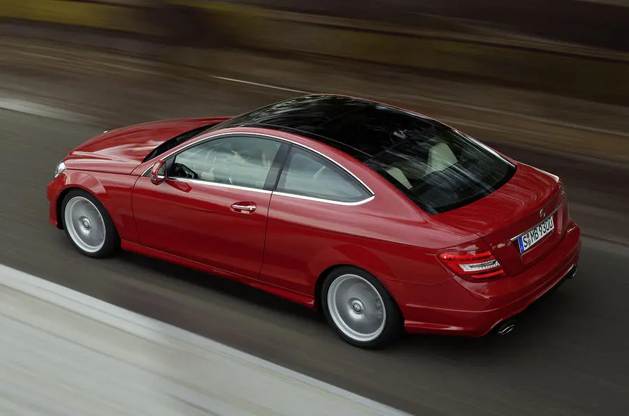 Mercedes-Benz  C 180 AMG 7G-Tronic 4