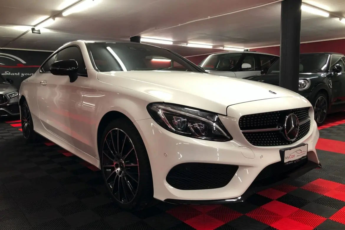 Mercedes-Benz  C 200 d AMG 9G-Tronic 2