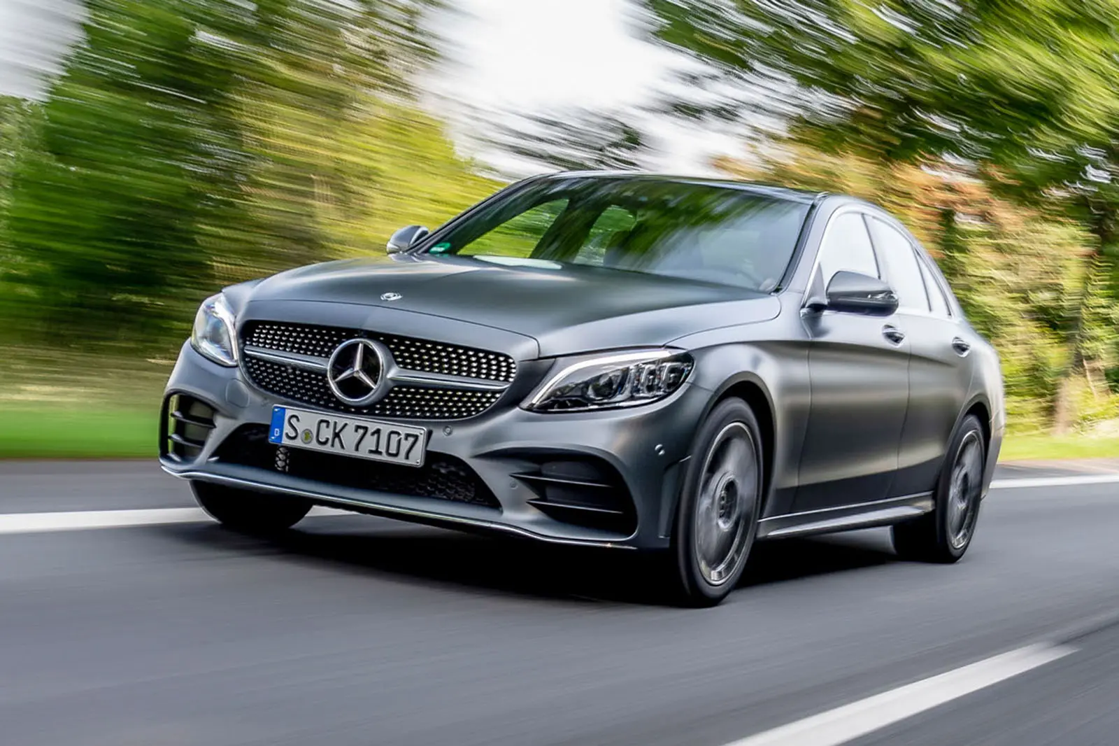 Mercedes-Benz  C 200 d AMG 9G-Tronic 3
