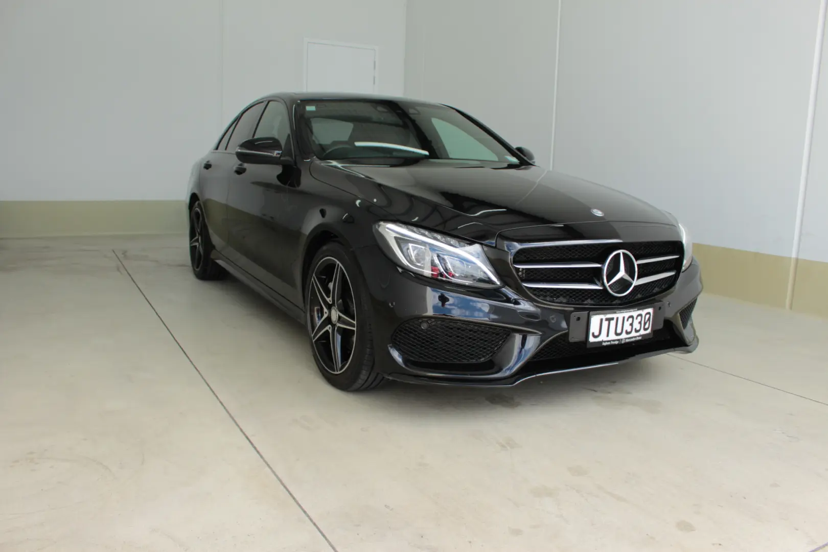 Mercedes-Benz  C 200 7G-Tronic 2