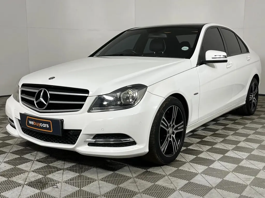 Mercedes-Benz  C 200 BlueEFFICIENCY Fascination 7G-Tronic 5