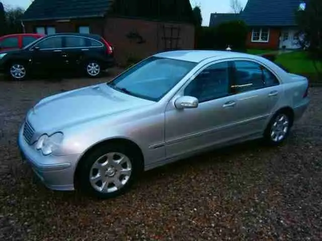 Mercedes-Benz  C 200 CDI Avantgarde 6