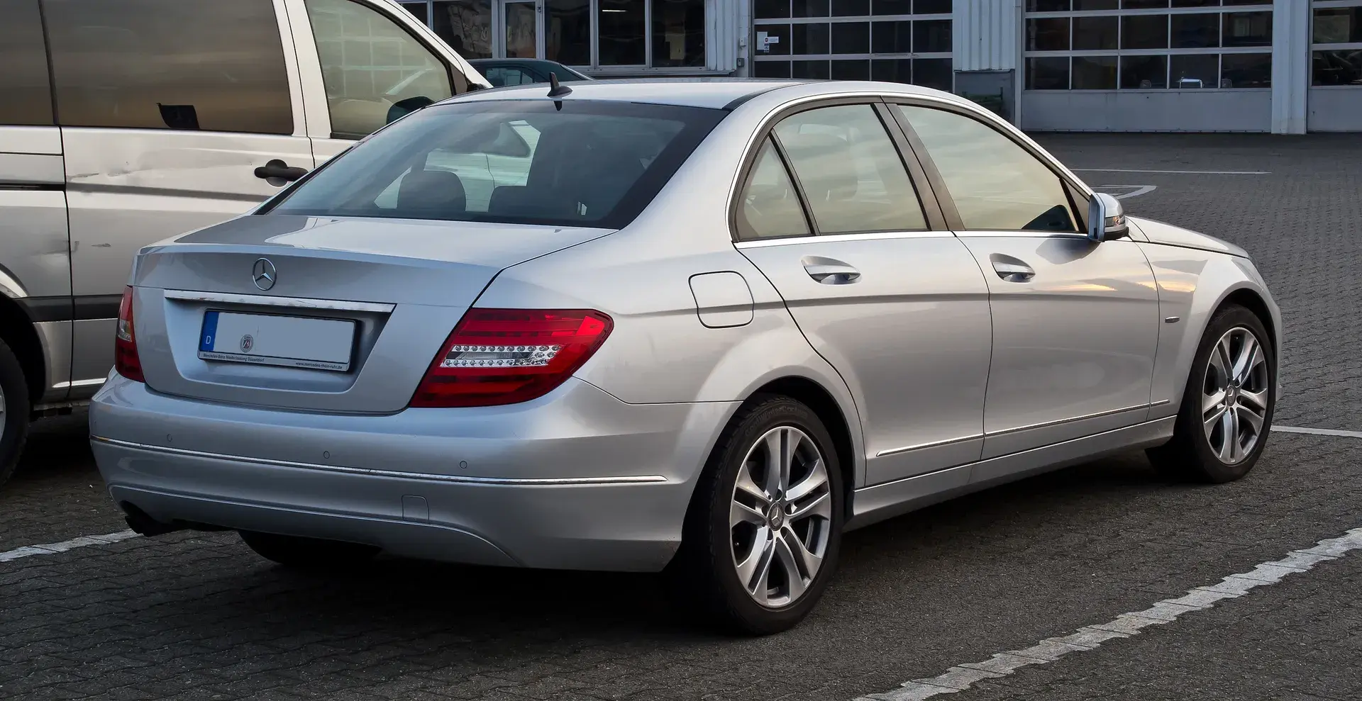 Mercedes-Benz  C 200 CDI Avantgarde 7