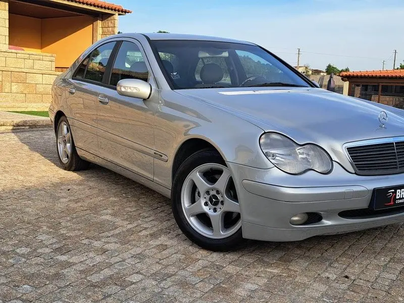 Mercedes-Benz  C 200 CDI Classic 2