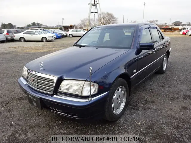 Mercedes-Benz  C 200 CDI Elegance 4