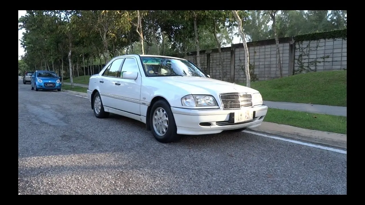 Mercedes-Benz  C 200 CDI Elegance 3