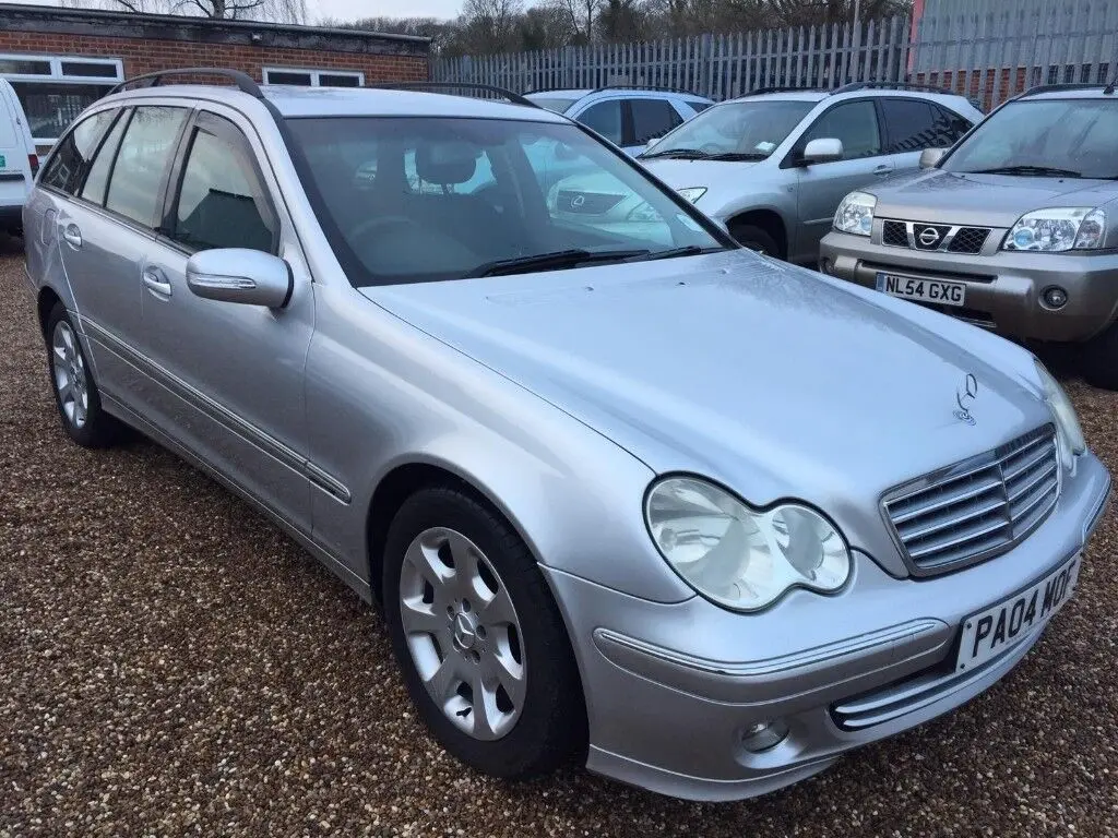 Mercedes-Benz  C 200 CDI Elegance 2