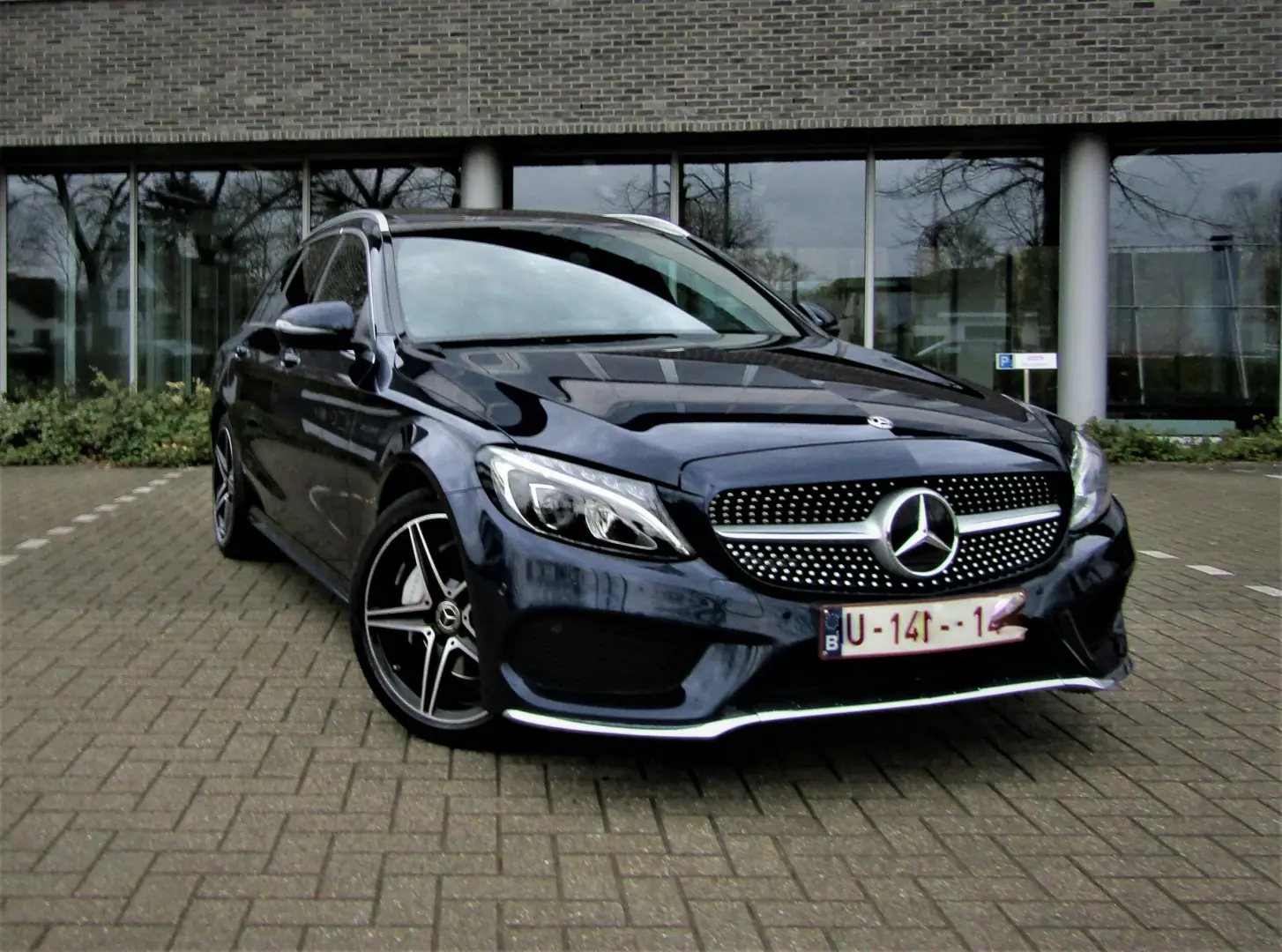 Mercedes-Benz  C 200 d AMG Estate 2
