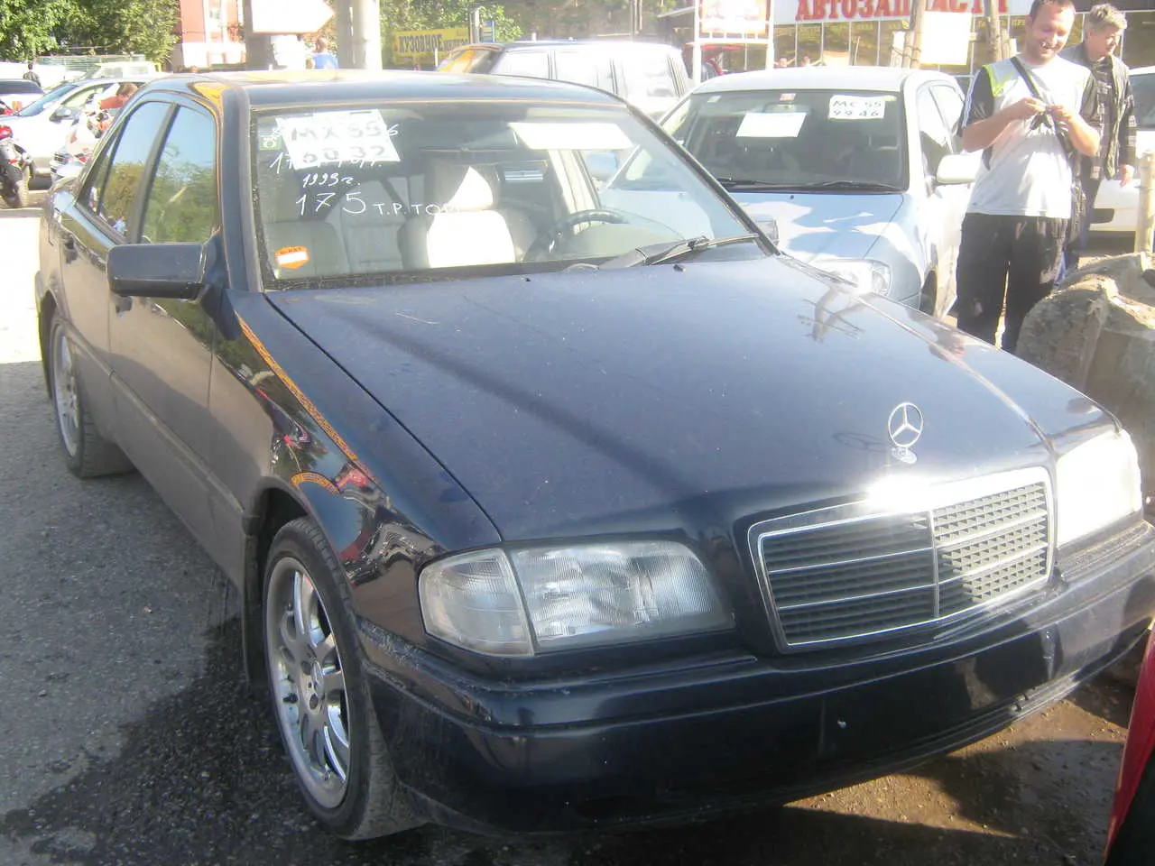 Mercedes-Benz  C 200 D Elegance 6