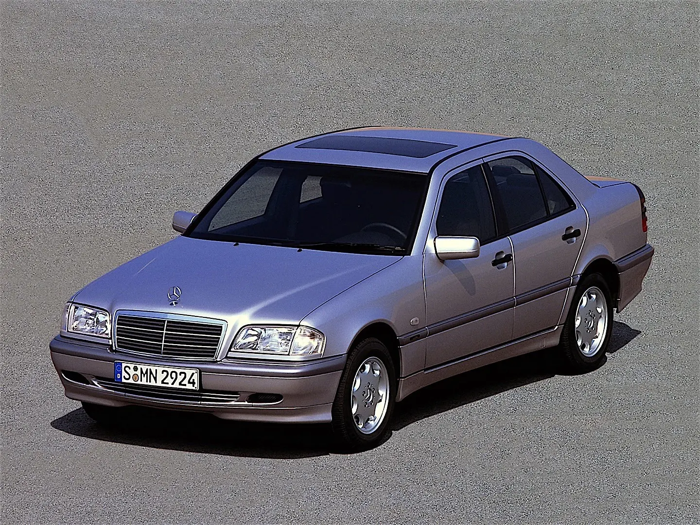 Mercedes-Benz  C 220 D Sport 1