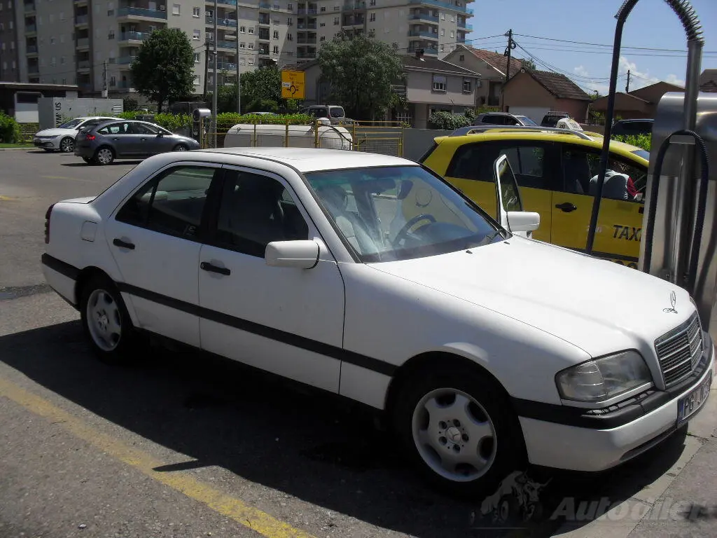 Mercedes-Benz  C 200 D Sport 6