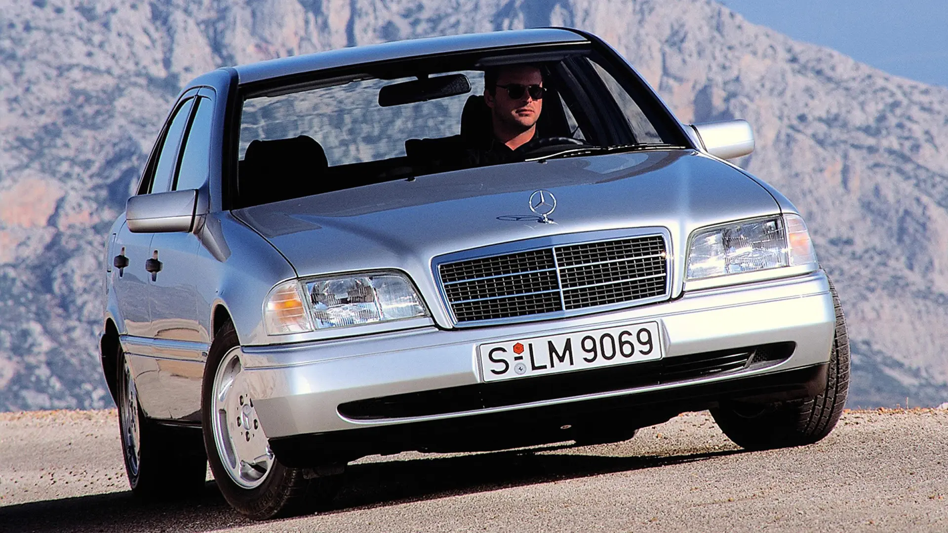 Mercedes-Benz  C 220 D Elegance 1
