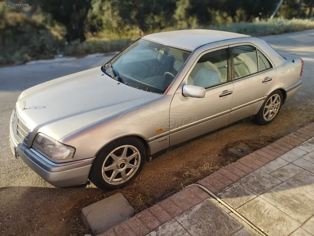 Mercedes-Benz  C 200 Elegance 6