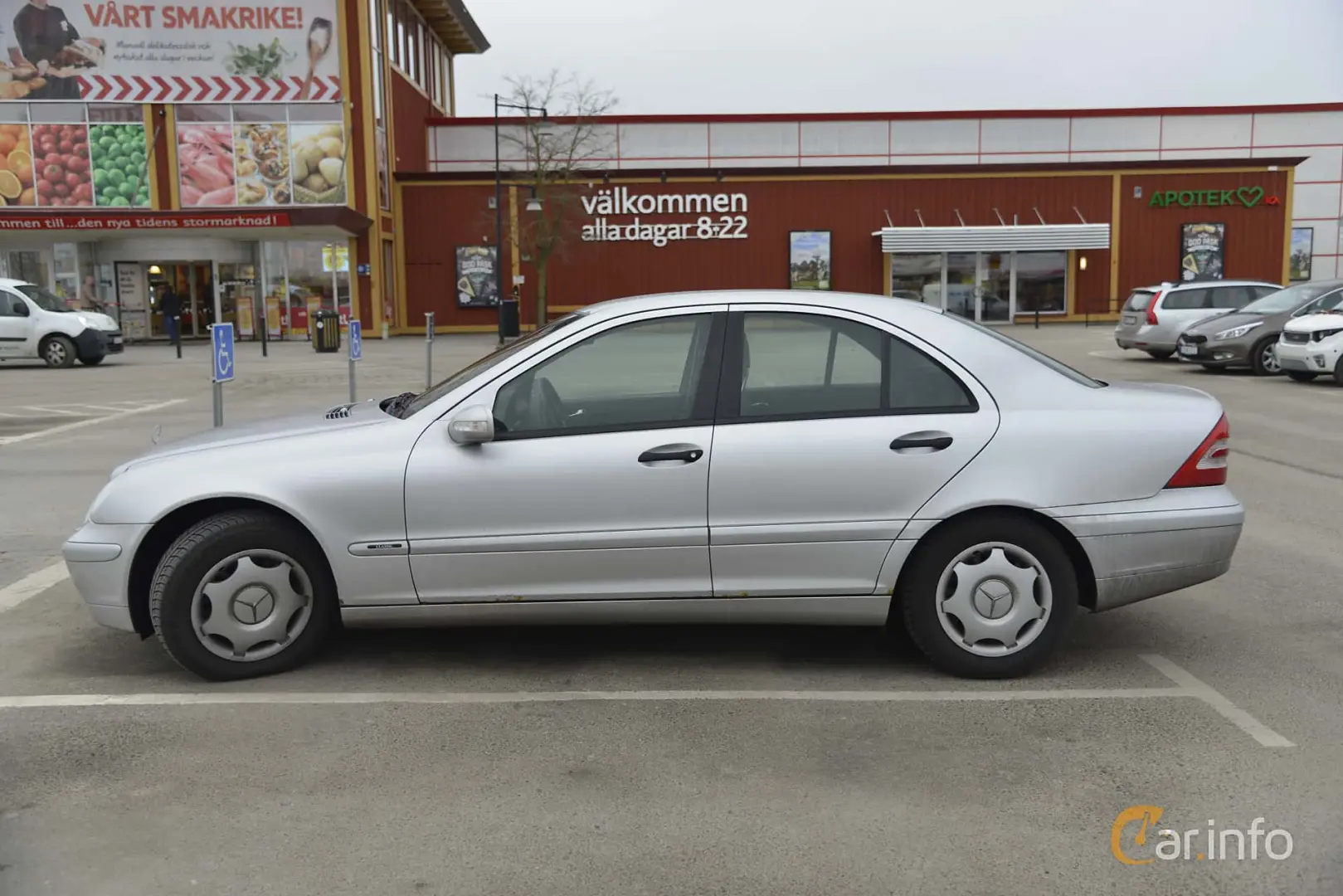 Mercedes-Benz  C 200 Kompressor Classic 6