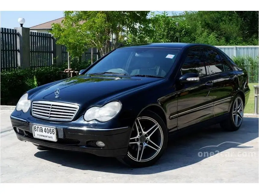 Mercedes-Benz  C 200 Kompressor Elegance 4